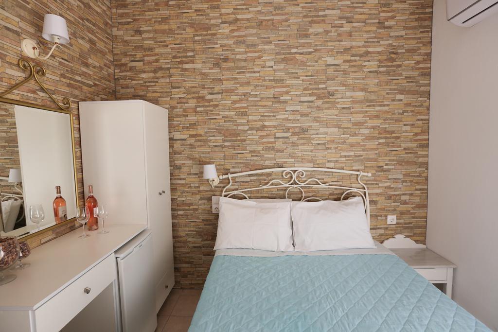 Hotel Kastro สเกียธอสทาวน์ ภายนอก รูปภาพ